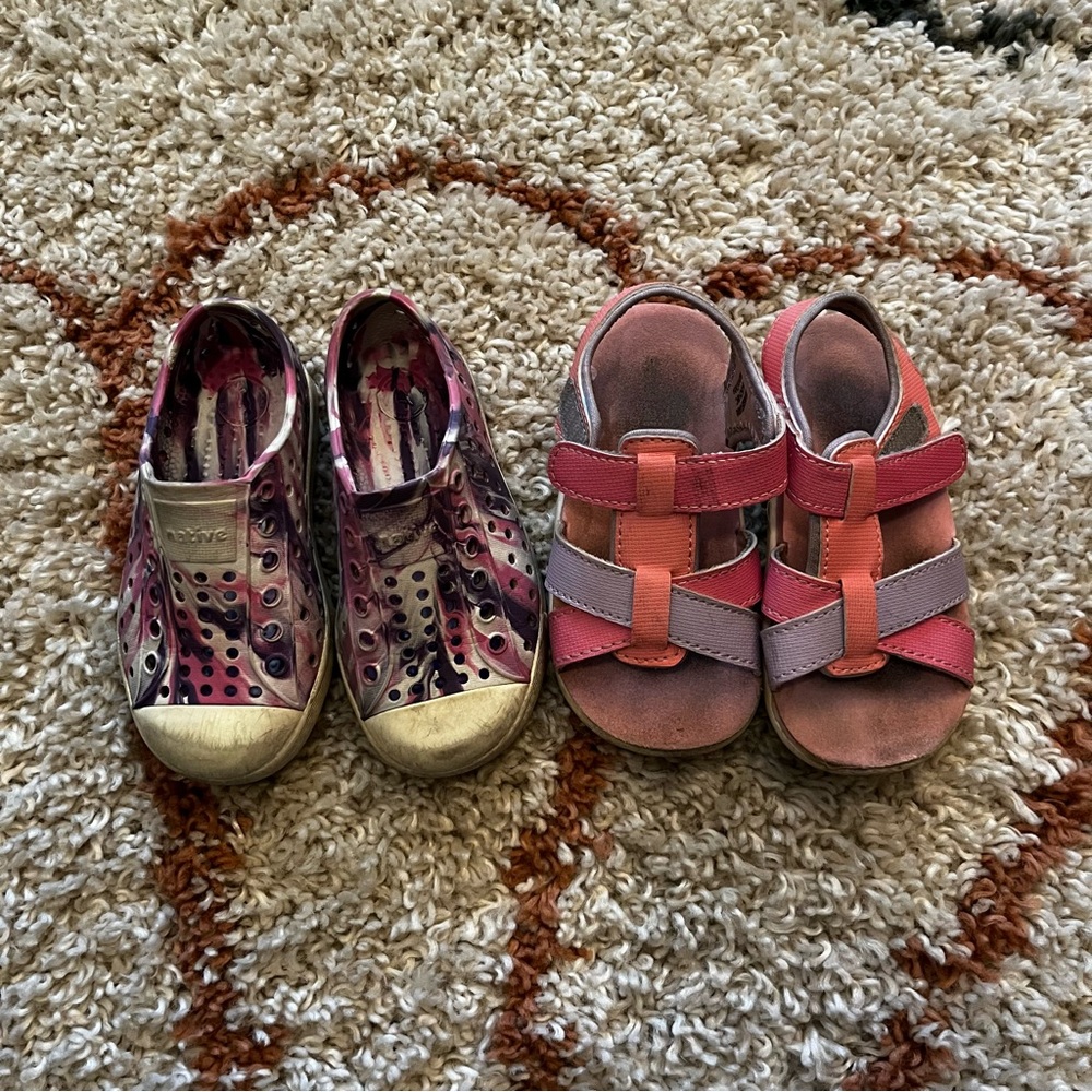 See Kai Run Pink and Native Toddler Size 7 Shoes/Sandals